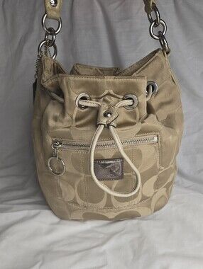 Coach Poppy Bucket 18354